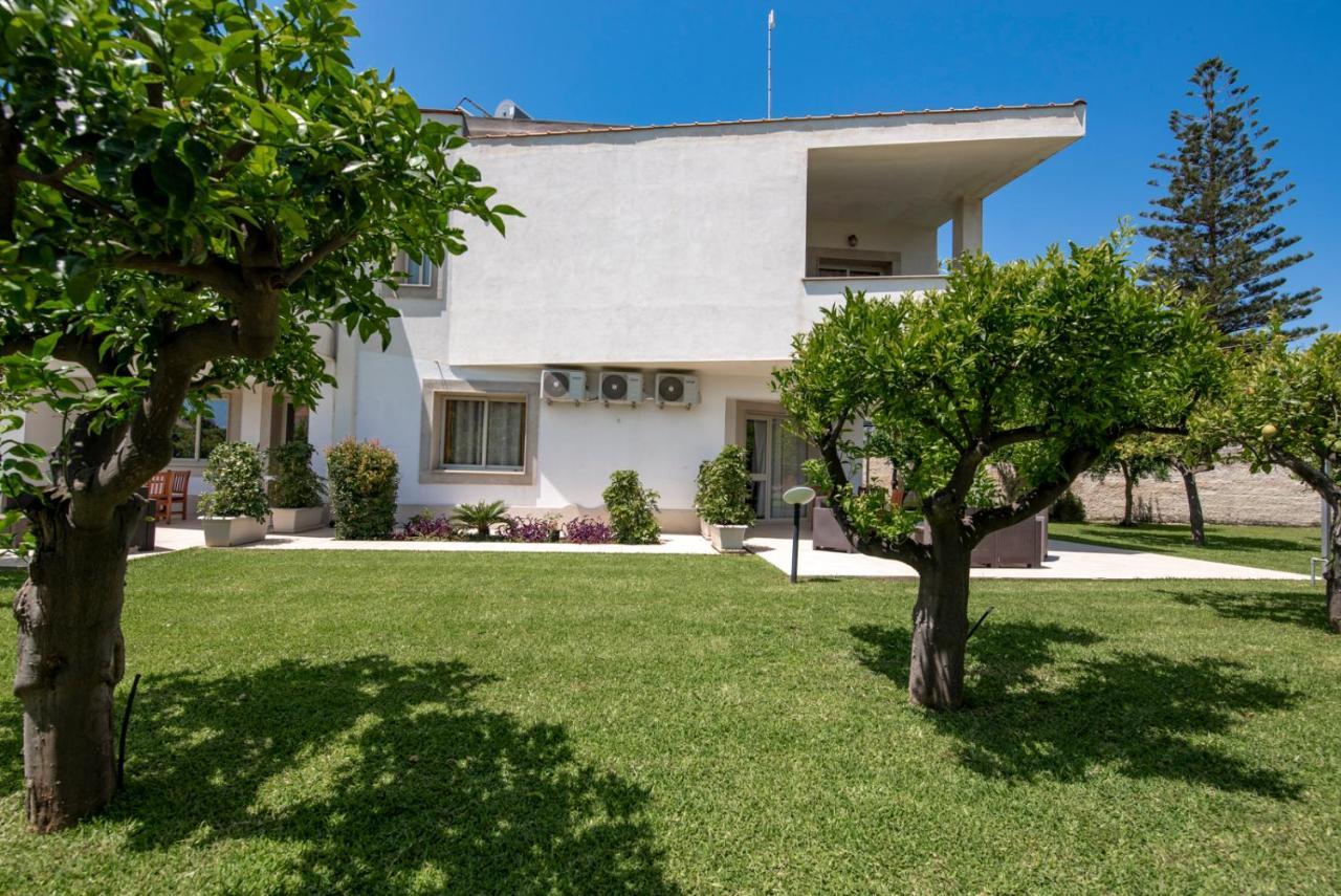 Villa Venera Fontane Bianche Bagian luar foto