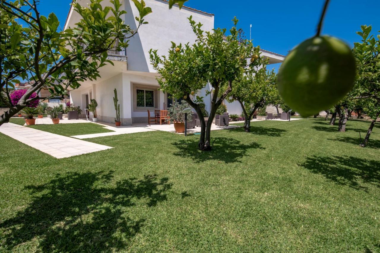 Villa Venera Fontane Bianche Bagian luar foto