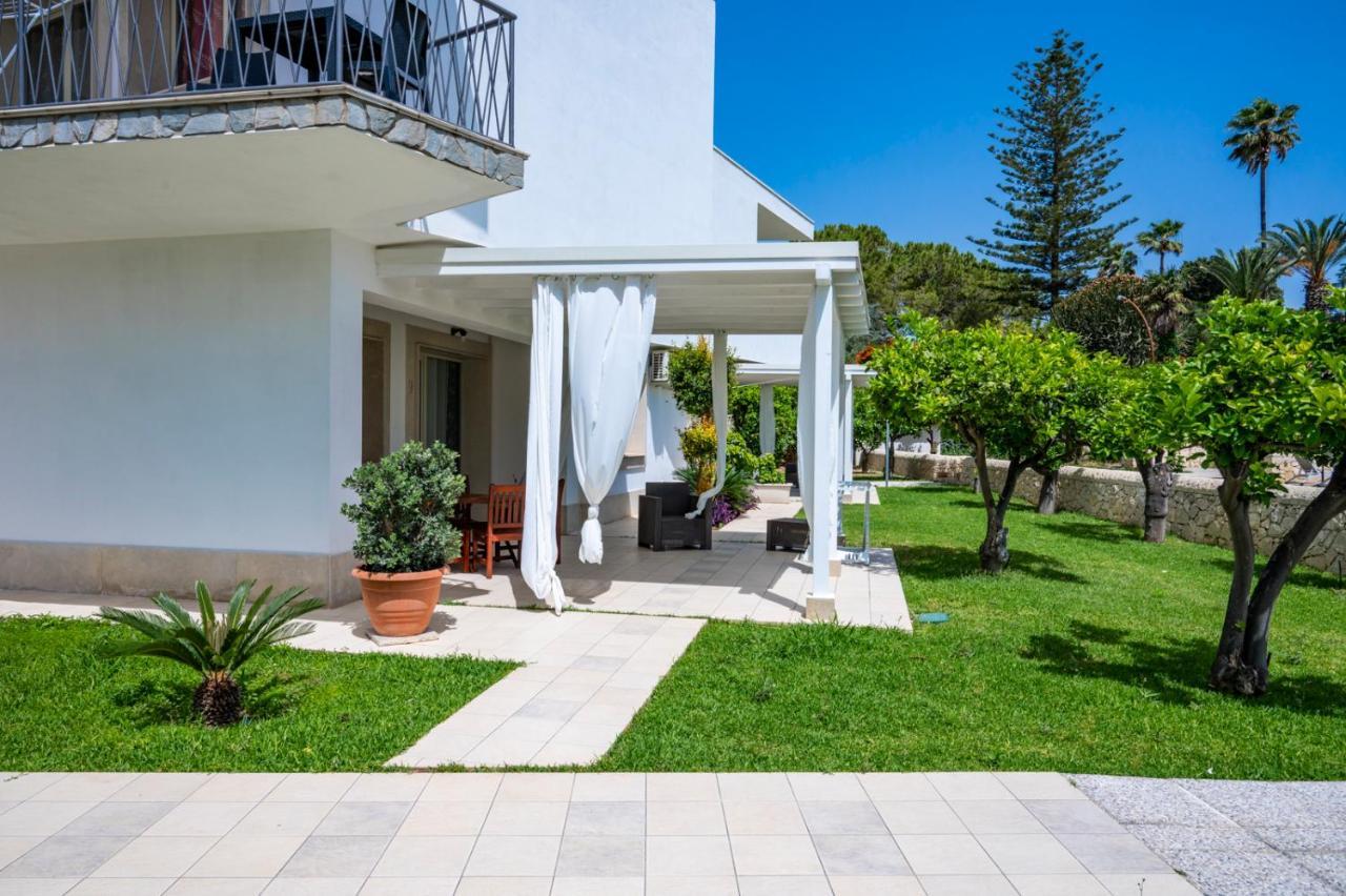 Villa Venera Fontane Bianche Bagian luar foto