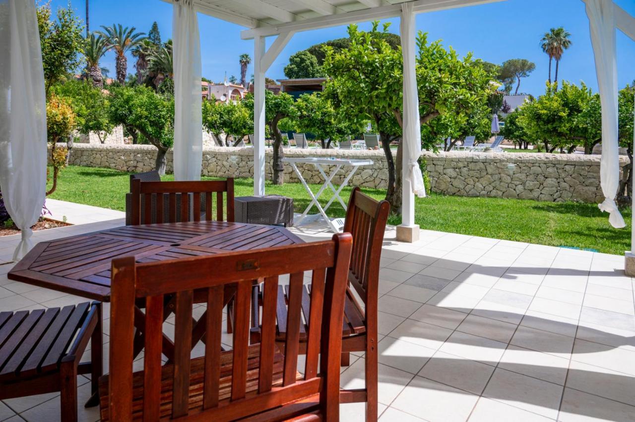 Villa Venera Fontane Bianche Bagian luar foto